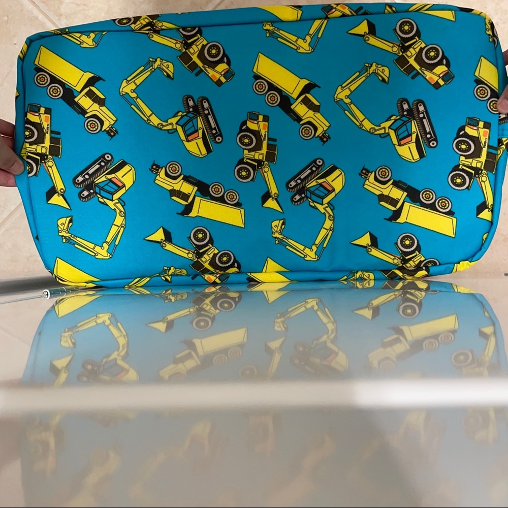 🏷️BOGO FREE‼️ TRACTOR PRINT BEACH TOTE BAG - Picture 15 of 15